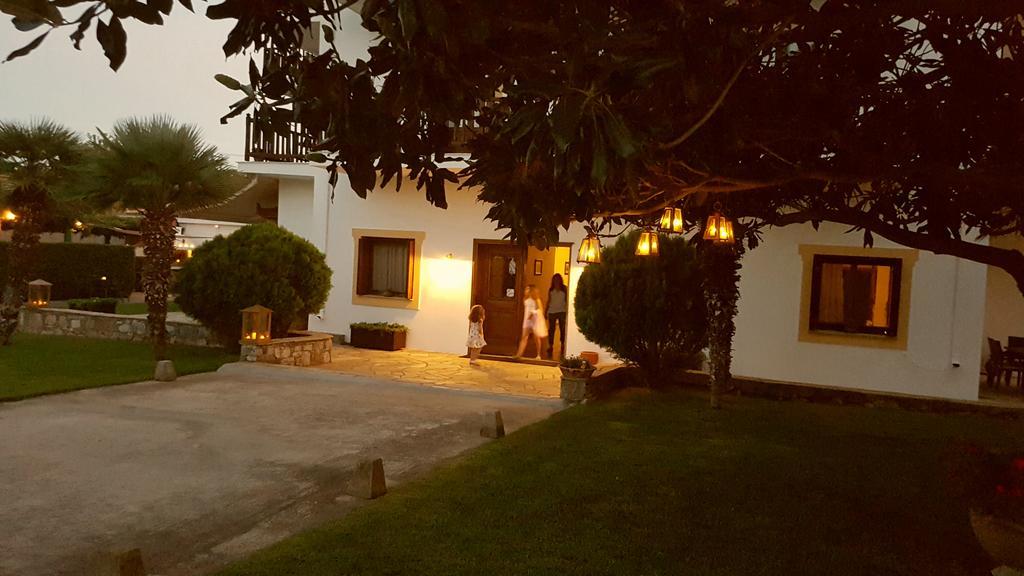 Melrose Aparthotel Skopelos Town Ngoại thất bức ảnh