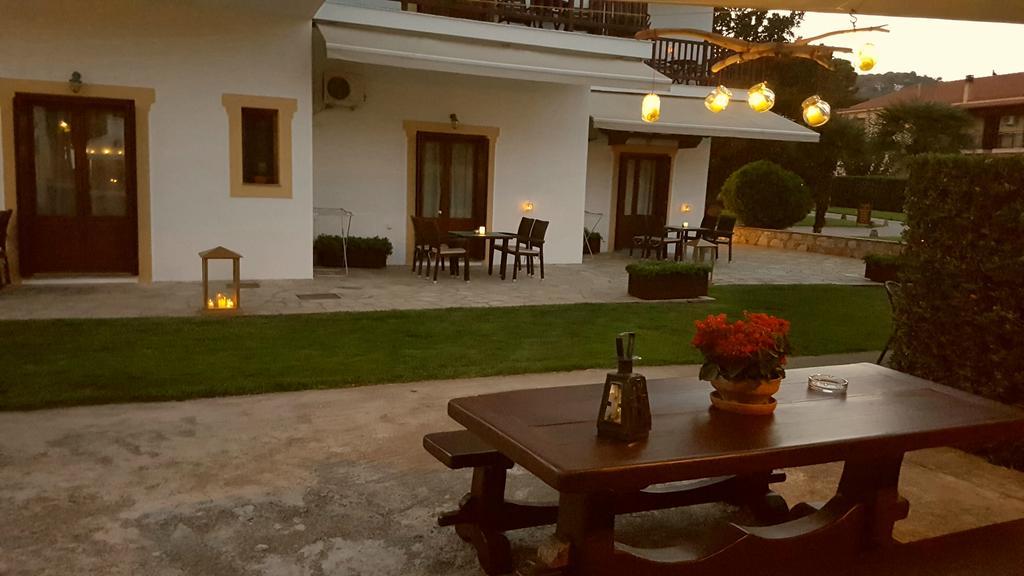 Melrose Aparthotel Skopelos Town Ngoại thất bức ảnh